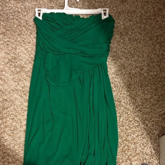 Express Strapless Dress in Vibrant Green - Picture 1 of 3